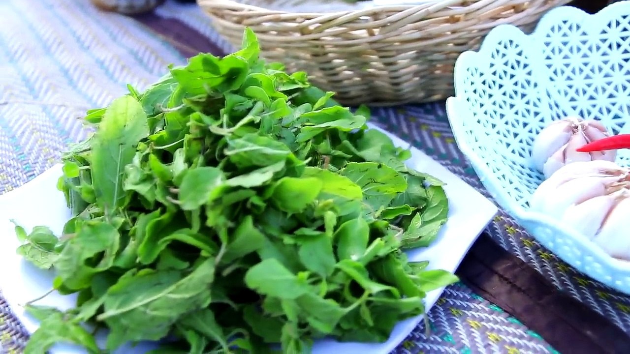 Wow!!! Babe Girl Cooking Fried Frog in My Village - Cambodian Traditional Food