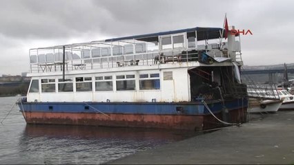 Tekneye "Tombala" Baskını