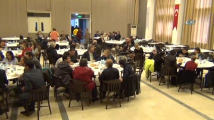 Ayvalık Belediyesi'nden Engellilere 'Sevgi' Yemeği