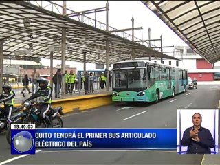 Presentan bus cien por ciento eléctrico que operará en Quito