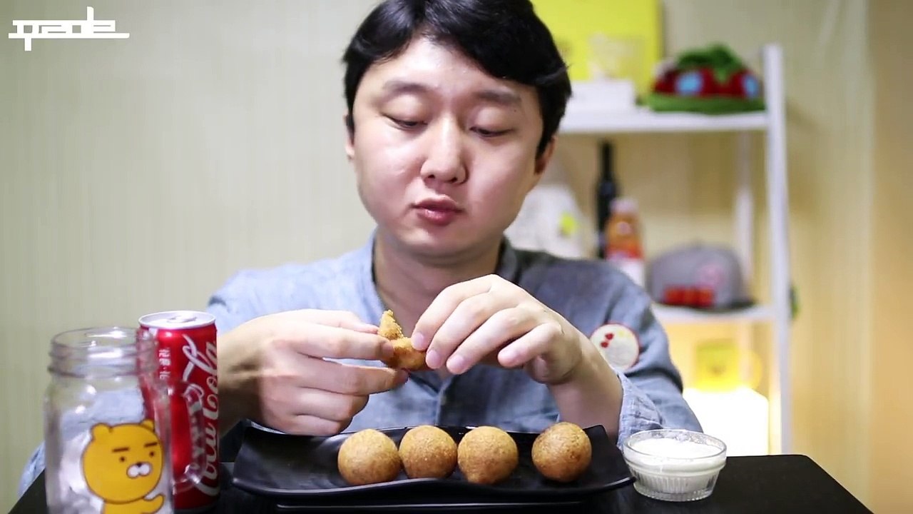 바삭함과 늘어나는 치즈! 치즈볼 먹방 리얼사운드 옥탑방미식가 #41화 Social Eating Show Mukbang^ㅡ^!