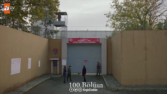 Kader’in Meral’e kızgınlığı! - Kırgın Çiçekler 100.Bölüm