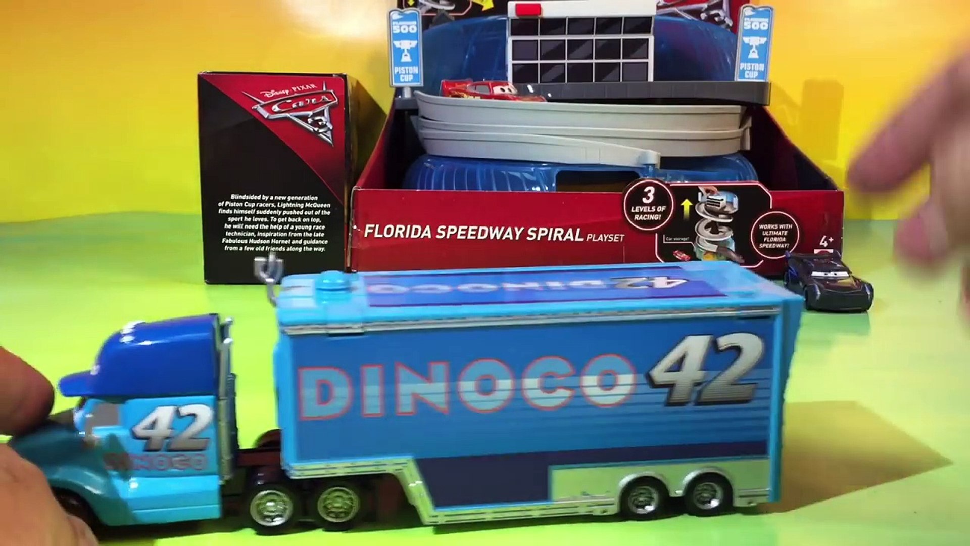 Cars 3 Florida speedway spiral playset Lightning Mcqueen Jackson storm new disney  pixar ca - video Dailymotion
