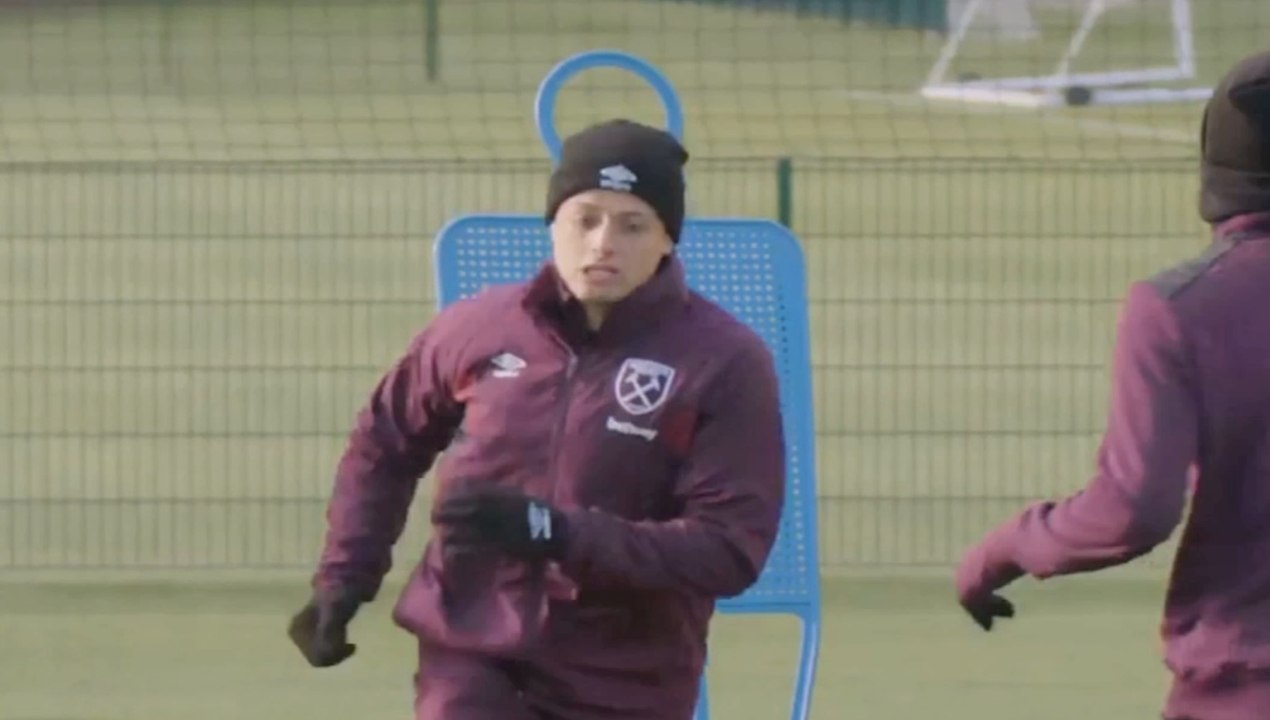 “Chicharito” regresa a los entrenamientos