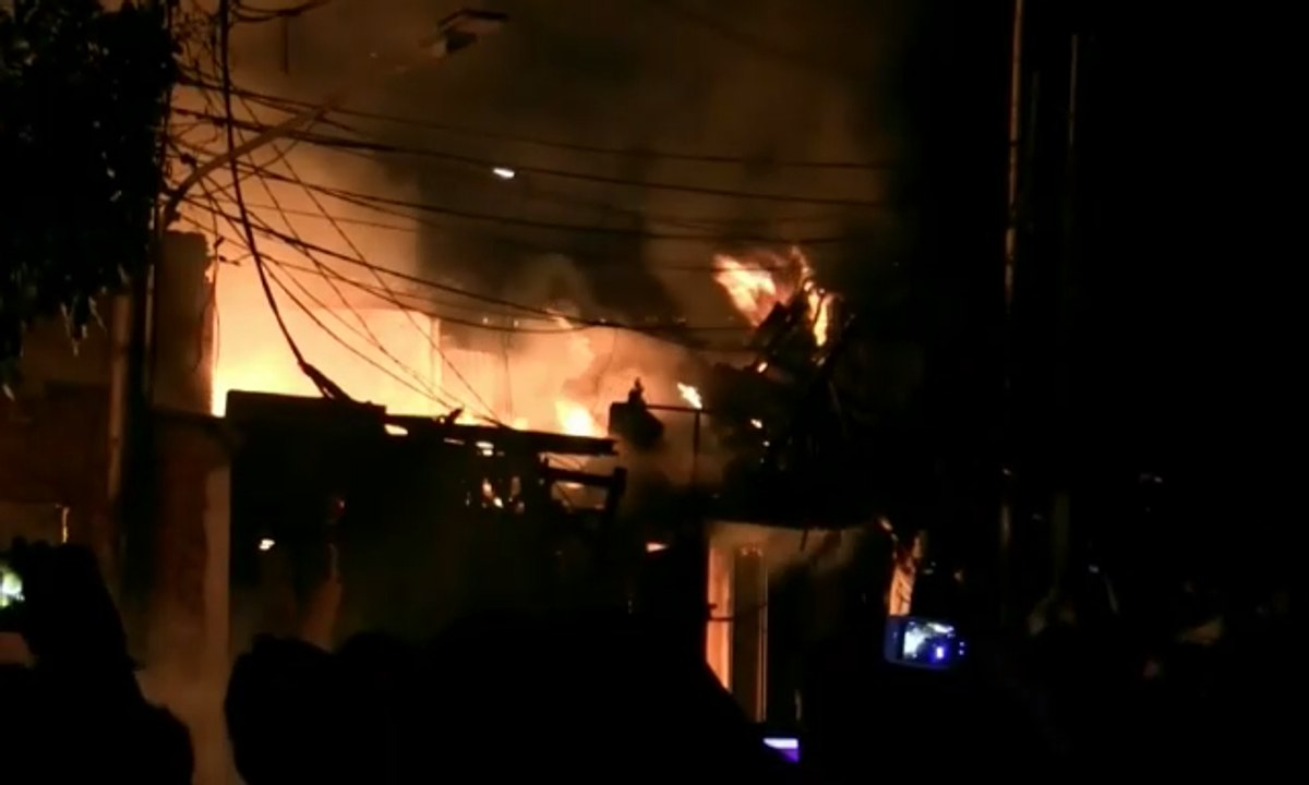 Senin Malam, Puluhan Bangunan di Kapuk Terbakar