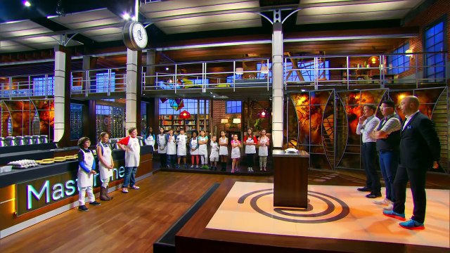 Junior Bites - Gordon Ramsay Gets In A Pie Fight _ Season 3 Ep. 2 _ MASTERCHEF JUNIOR-d9zhZQA1F6c