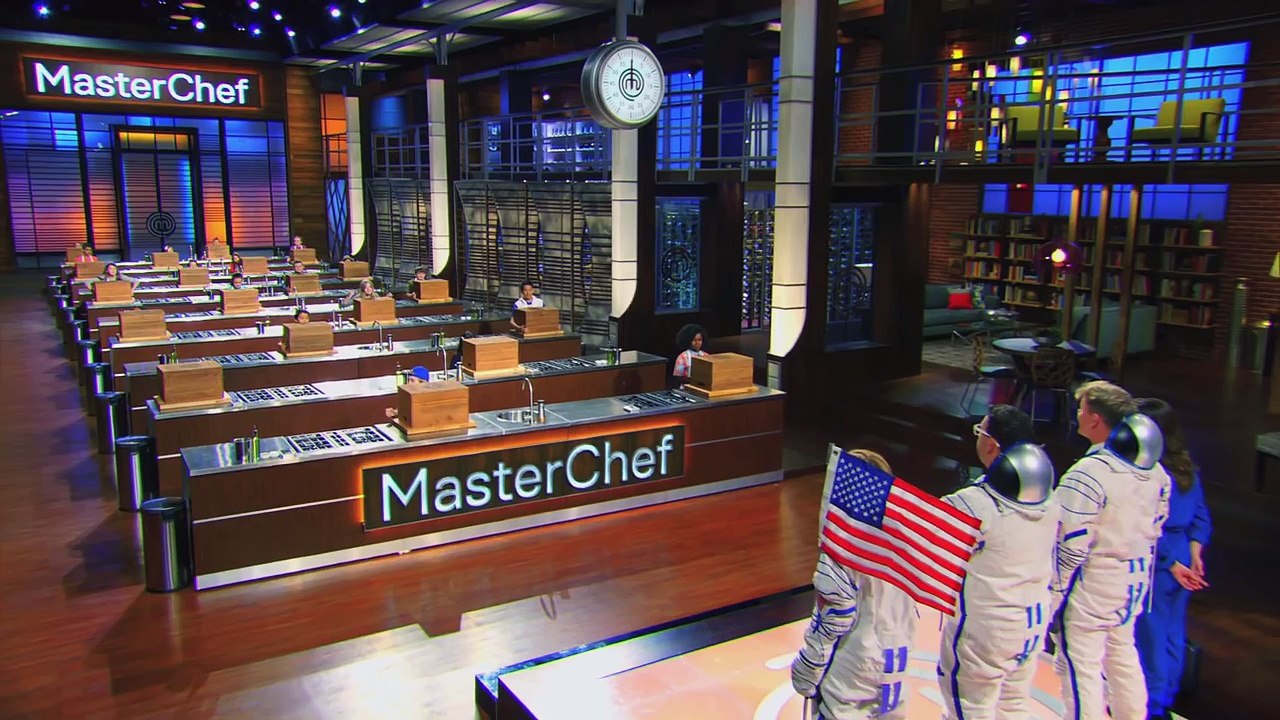 The Chefs Open Their Cheese Filled Mystery Boxes _ Season 4 Ep. 3 _ MASTERCHEF JUNIOR-c2glWgQ7EC4