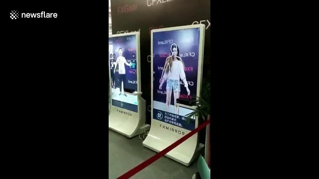 Chinese shopping mall introduces virtual fitting mirrors