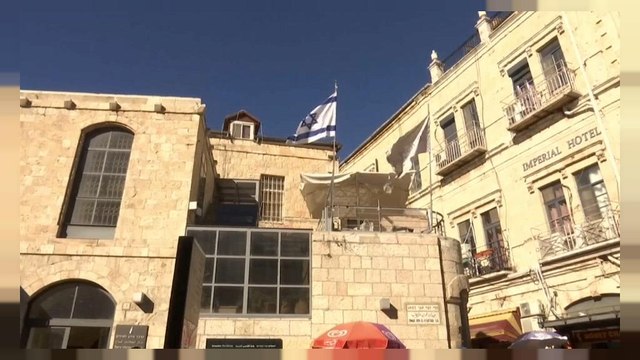 Donald Trump, sous pression, repousse sa décision sur le transfert de l'ambassade américaine à Jérusalem