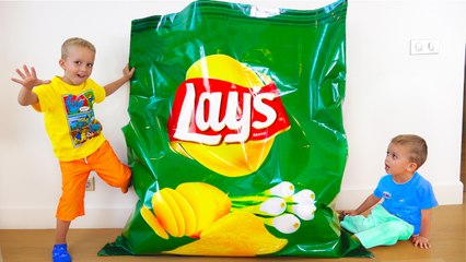 Funny baby playtime! Funny kid find chips with baby - Johny Johny yes papa song