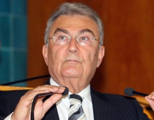 Deniz Baykal'a Almanya'ya Götürüldü