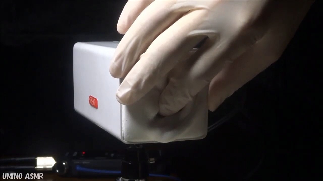 ASMR | ゴム手袋を付けて指で耳かき | Inner Ear Touching with Latex Gloves | SR3D