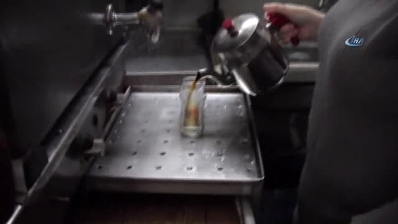 15 Yıllık Kadın Çaycı Kahveciler Odası Başkanlığına Aday