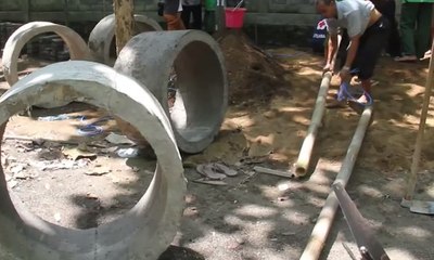 Pemda Buleleng Tambah 4 MCK untuk Pengungsi