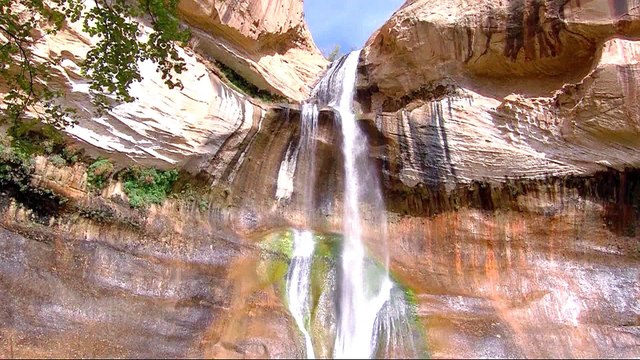 Trump cuts size of protected monuments in Utah