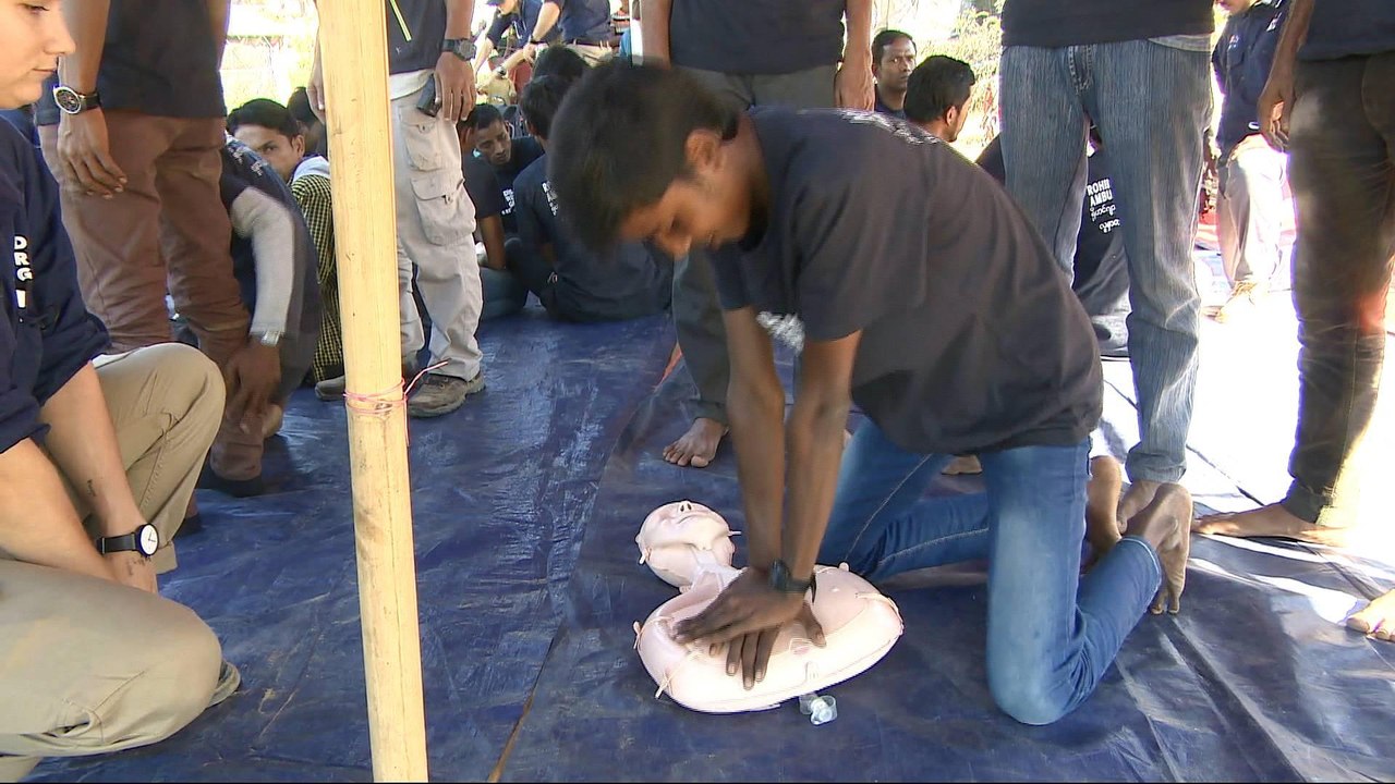 Bangladesh: Rohingya refugees are being trained to save lives