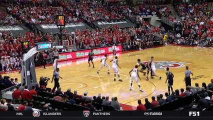 Video herunterladen: NCAA Basketball. Ohio State Buckeyes - Michigan Wolverines 04.12.17 (Part 1)