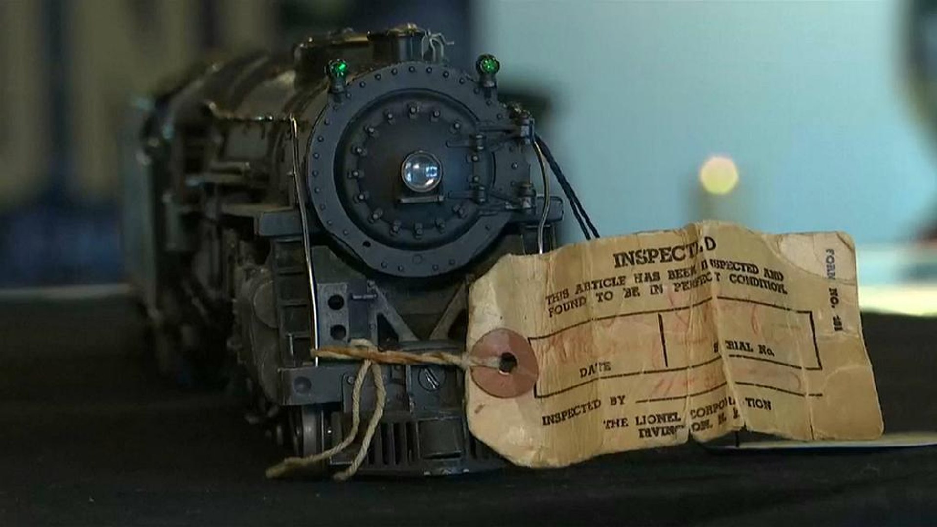 ⁣Neil Young vend ses trains miniatures
