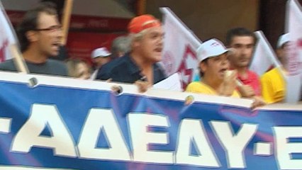 ΑΔΕΔΥ: Αλίμονο εάν εμμείνουν στην αυξημένη πλειοψηφία για τις απεργίες