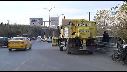 Kar Küreme Araçları İstanbul'da Ana Yollara İndi
