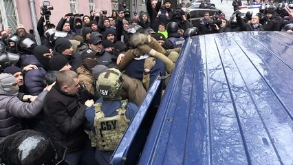 Unterstützer befreien Saakaschwili aus Polizeiauto