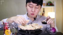 비비고 김치 왕교자 먹방이닷! 김치만두 리얼사운드 먹방 옥탑방미식가 #117화 Kimchi Dumpling Mukbang^ㅡ^!