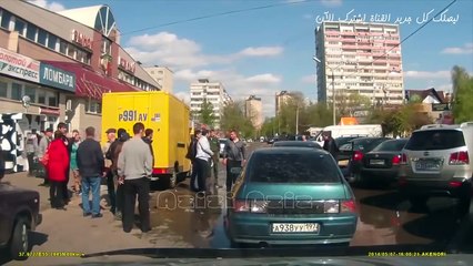 Road RAGE Compilation مقاطع مضحكة وغريبة لسائقين الروس # 01