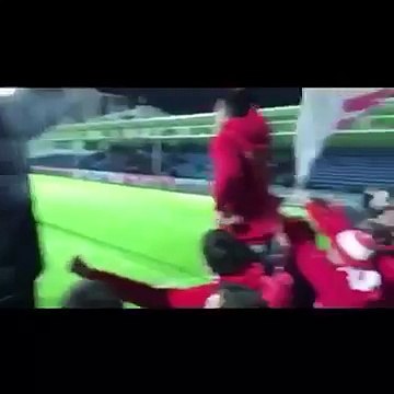 A bela homenagem dos adeptos e jogadores do Aves a Zé Pedro
