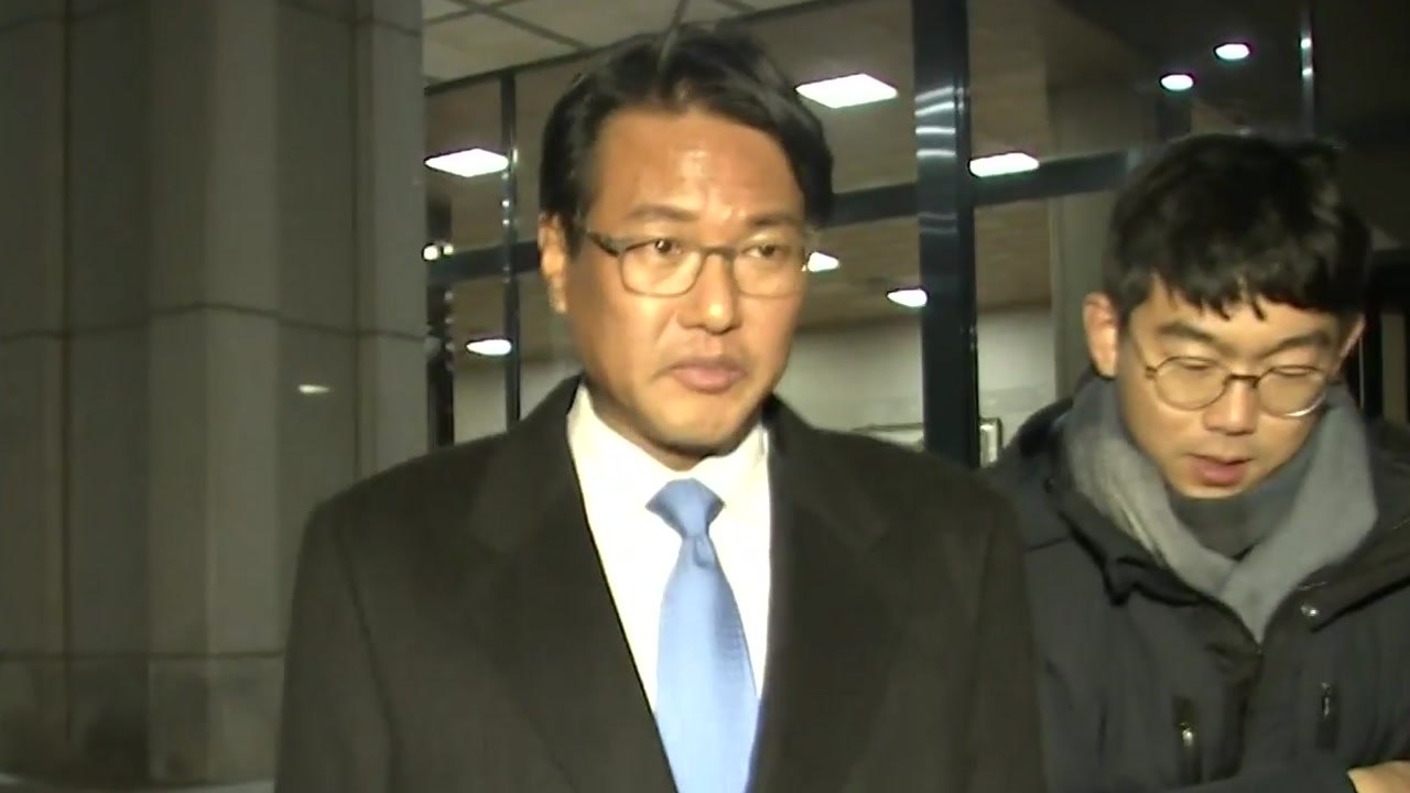 군 정치 공작 의혹 김태효 전 비서관 귀가 / YTN