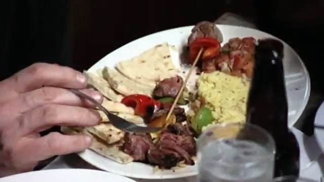 Gordon helps Unsupported Chef - Ramsay's Kitchen Nightmares-iD9KymxvBJs