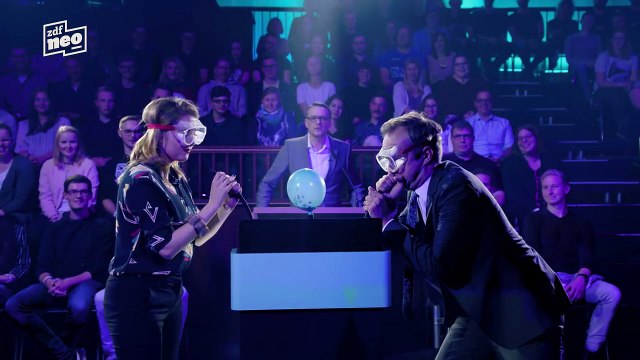 Ba-Lala-Lala-Long-Ba-Lala-Lala-Long-Long-Le-Long-Long-Long mit Jella Haase _ NEO MAGAZIN ROYALE-wDhmgxFeg20