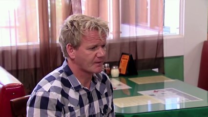 Most Dysfunctional Family Restaurant... Ever - Kitchen Nightmares-_2TYK12M4Bo