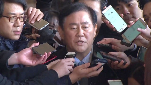 '국정원 특활비 1억 수수' 최경환 검찰 출석... 억울함 소명 / YTN