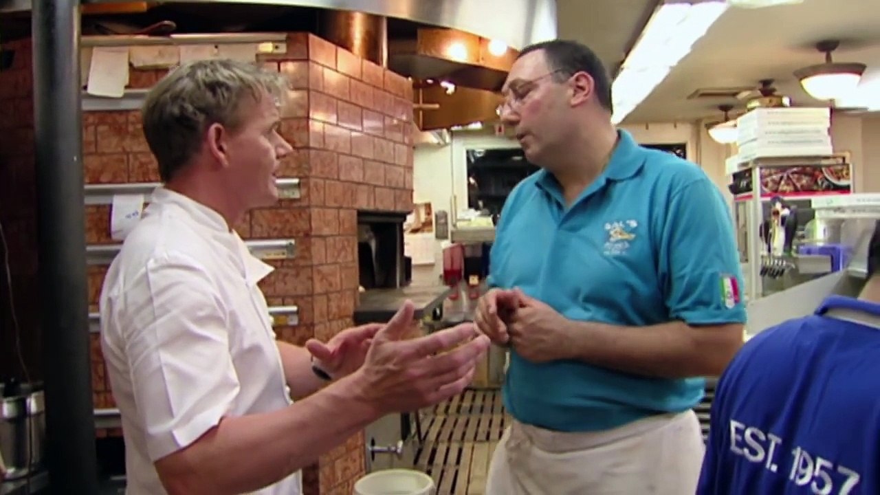 Rotten Lobster Almost Kills A Customer - Kitchen Nightmares-1Dhkjmup7PQ