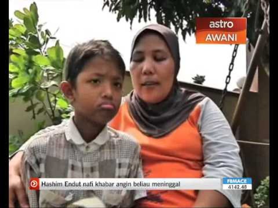 Ceritalah Malaysia (Episode 3) -  Running a food-stall by the Temerloh River