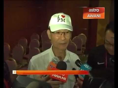 Pemandu teksi gembira terima lesen individu