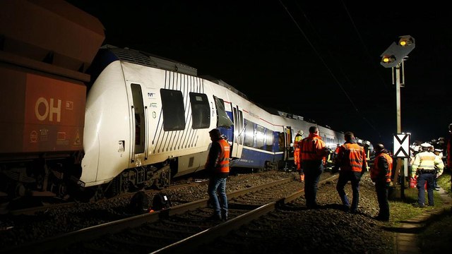 Germania: 41 feriti nello scontro tra un treno passeggeri e uno merci