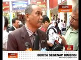 Murid sekolah bentuk kolaj logo 1Malaysia gergasi