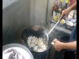 Warga Singapura buat aduan  polis sebab nasi goreng pedas