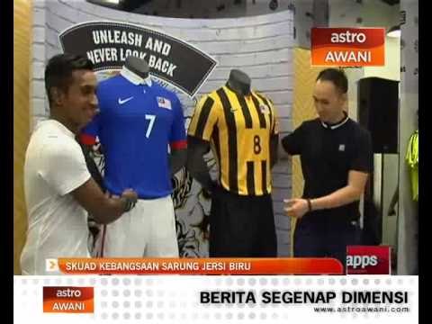 Skuad kebangsaan sarung jersi biru