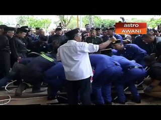 MH17: Suasana pengkebumian 2 jenazah di Putrajaya