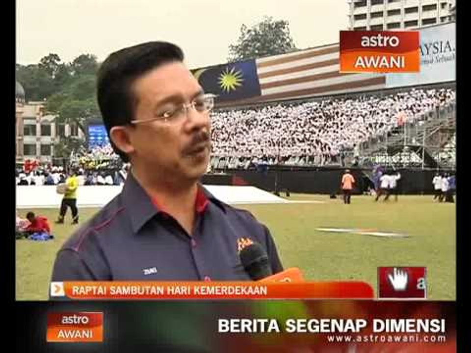Persiapan sambutan Hari Merdeka di Dataran Merdeka