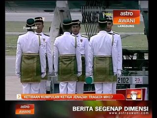 9 jenazah diusung ke van jenazah dengan penuh penghormatan