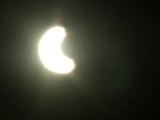 Rakaman fenomena gerhana matahari separa dari Masjid Negara