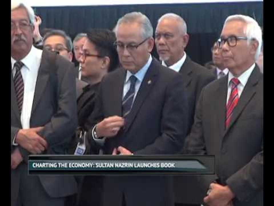 Sultan Nazrin Shah launches book, "Charting the Economy"