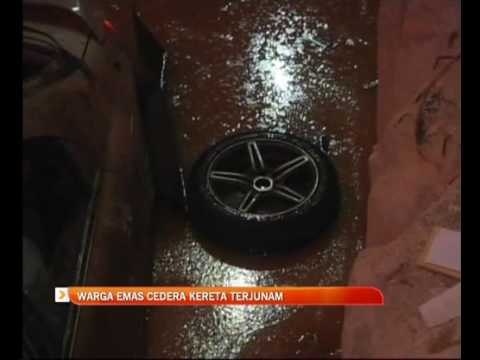 Warga emas cedera kereta terjunam