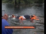 Guru maut kereta terbabas dalam parit