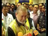 Sultan Ibrahim mencemar duli lawat mangsa banjir