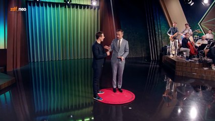 Verstecken mit Alexander Bommes _ NEO MAGAZIN ROYALE mit Jan Böhmermann-_vFM-ae5Ygc