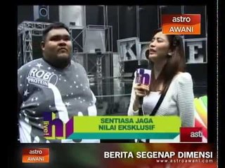 Abam bantu adik dalam Projek Komedi Warna